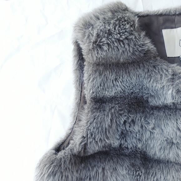 JOIE Sterling Faux Fur Vest | Cottagecore Boho Dreamy Soft Fall Layering Piece - Picture 10 of 11